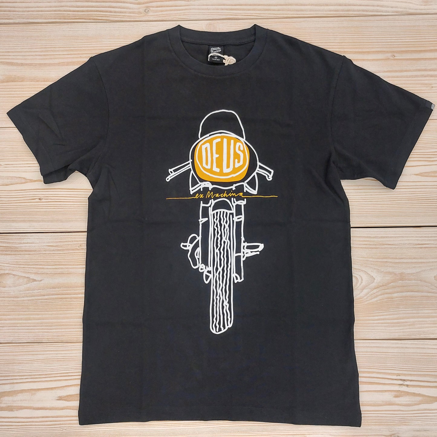 Deus t.shirt Frontal Matchless